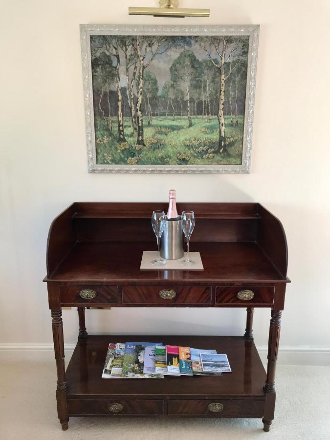 Charming Hen Cottage Countryside Retreat Lincoln Newball ภายนอก รูปภาพ
