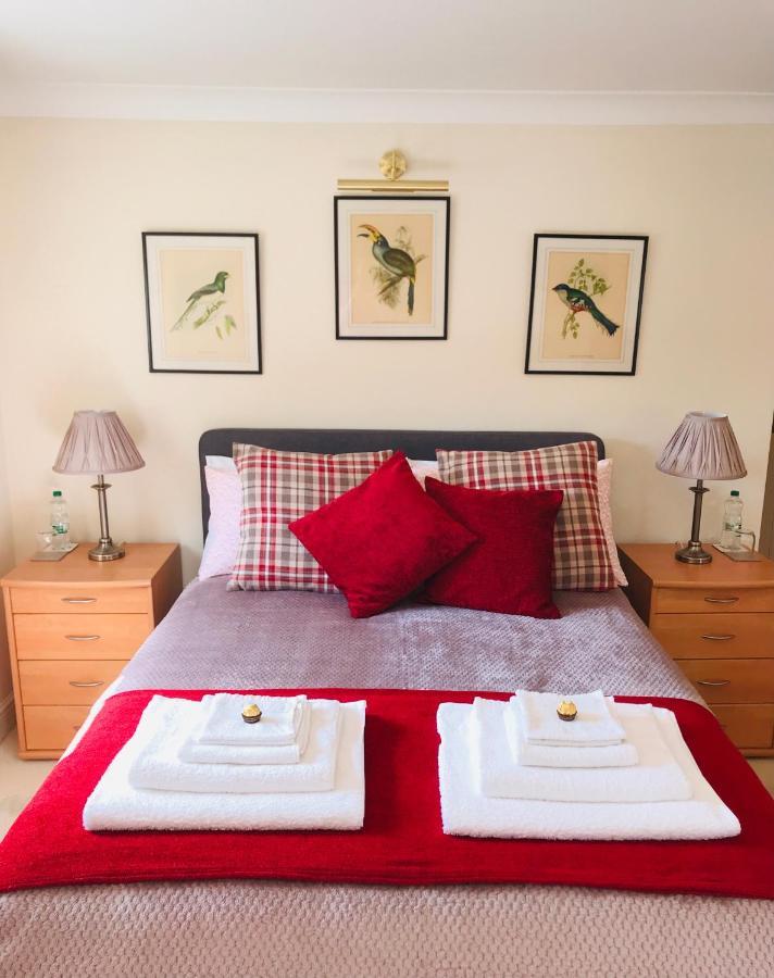 Charming Hen Cottage Countryside Retreat Lincoln Newball ภายนอก รูปภาพ